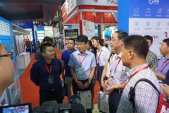 聚寶網(wǎng)絡攜格格貨棧高調(diào)亮相智能快遞柜展差異